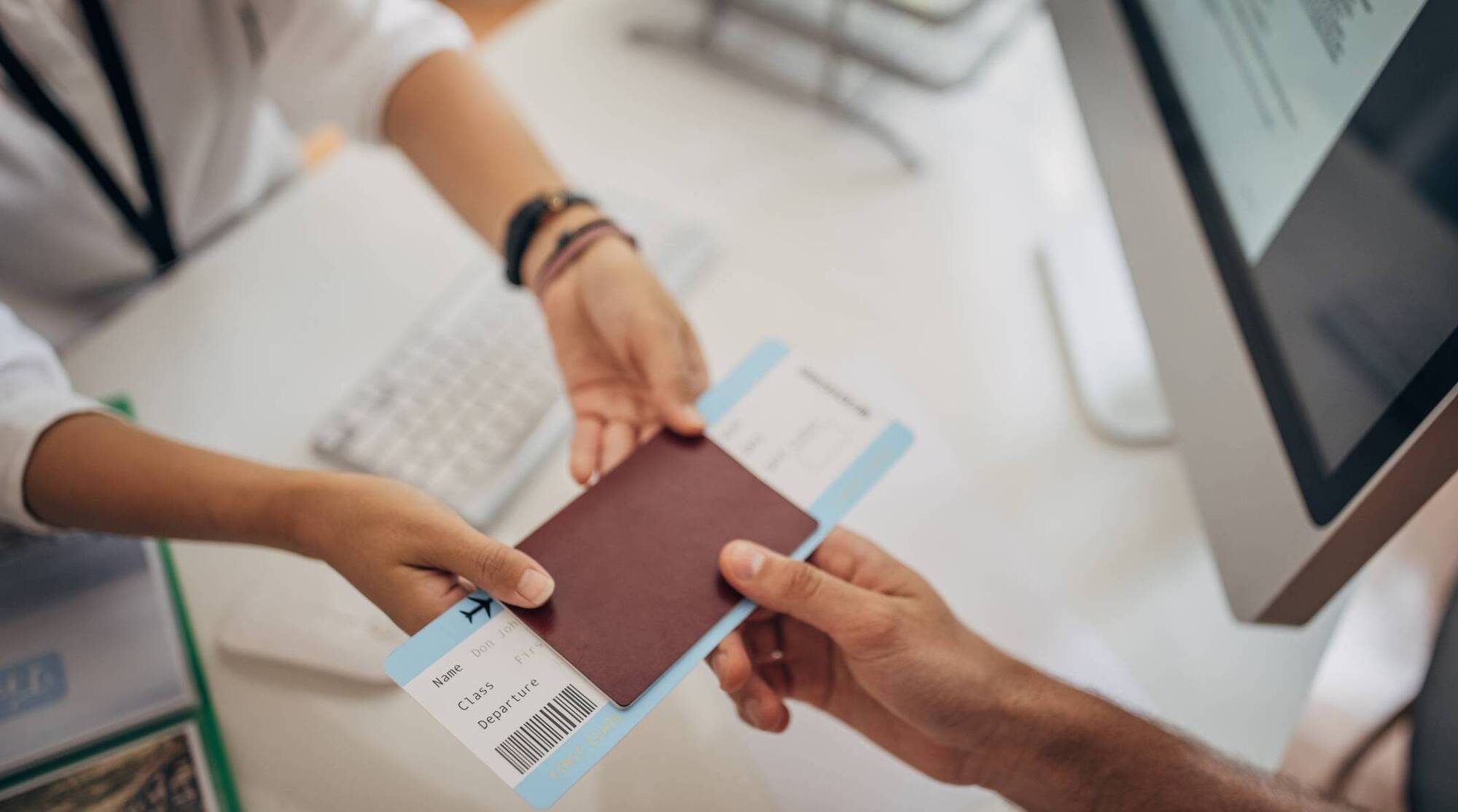 Booking a holiday? Here's how to avoid scam websites, lost deposits and missed flights