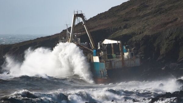 Boat on the rocks in Ballyandreen, Ballycotton during Storm Dennis. Picture: Gemma Kelleher Boat on the rocks in Ballyandreen, Ballycotton during Storm Dennis. Picture: Gemma Kelleher
