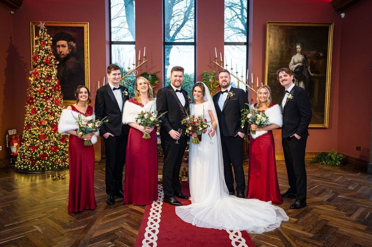 Sarah Nolan and Steve Clifford with their wedding party. Pictures: Dermotsullivan.com