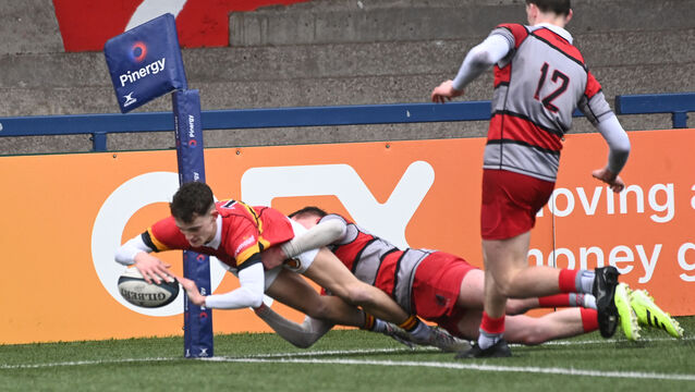 <p> Mal O'Leary scores the opening try for CBC. Pic: Larry Cummins</p>