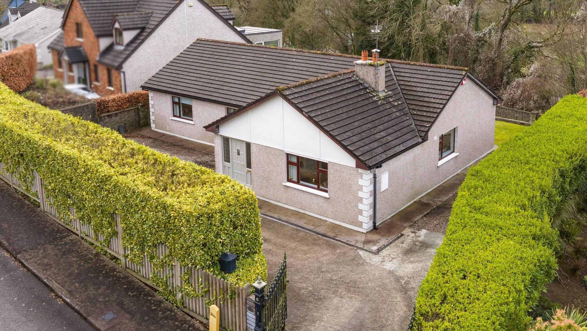 Downsizers & first time buyer set sights on smartly refurbed €420k home