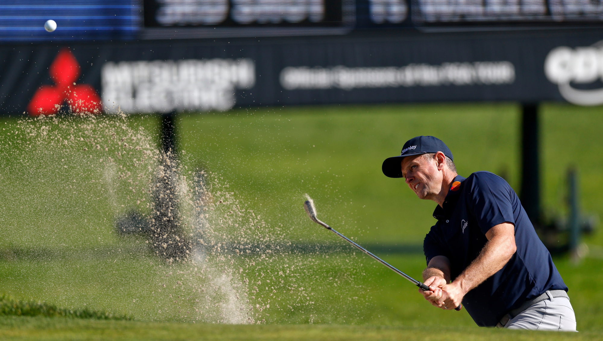 Justin Rose extends lead at Farmers Insurance Open