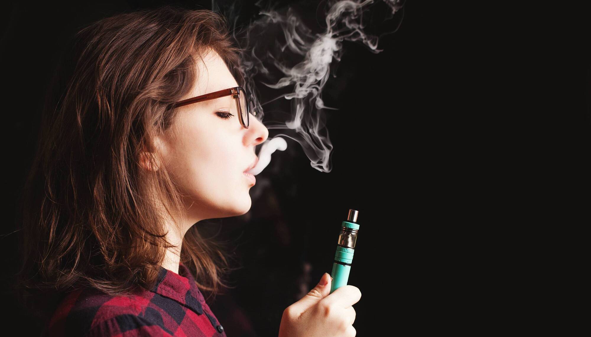 What's in a vape and how to tell if your teen has started vaping
