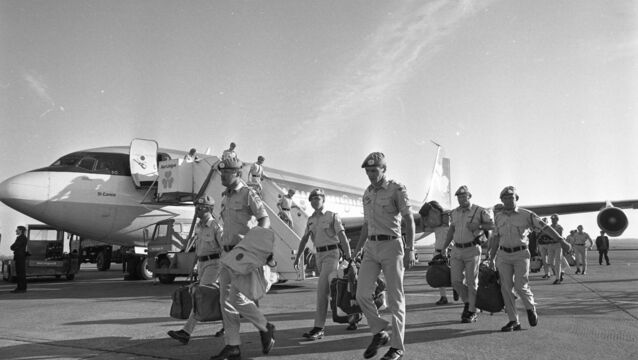 <p>The 58th Unifil Battalion at Dublin Airport returning from a tour of duty in the Lebanon in May 1986. Picture: Independent News and Media/Getty Images</p>
