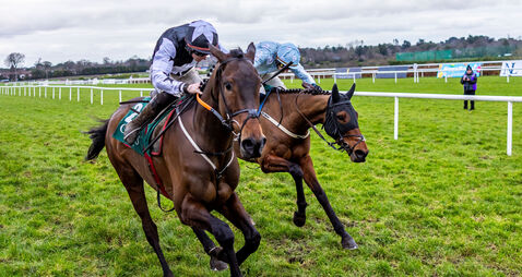 Jack Kennedy onboard Romeo Coolio holds off Paul Townend onboard Kargese to win 2/2/2026