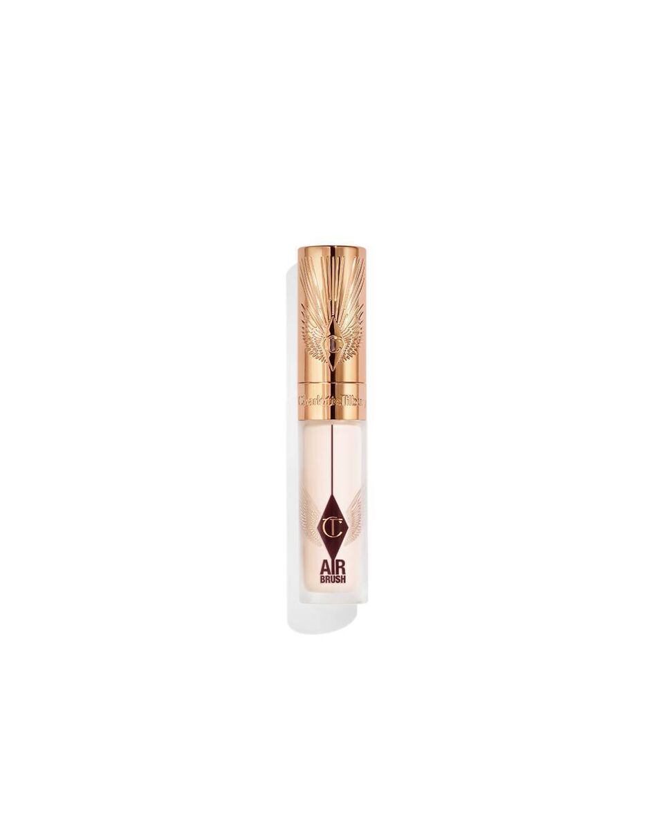 Charlotte Tilbury Airbrush Flawless Blur Concealer, €35 Charlotte Tilbury Airbrush Flawless Blur Concealer, €35