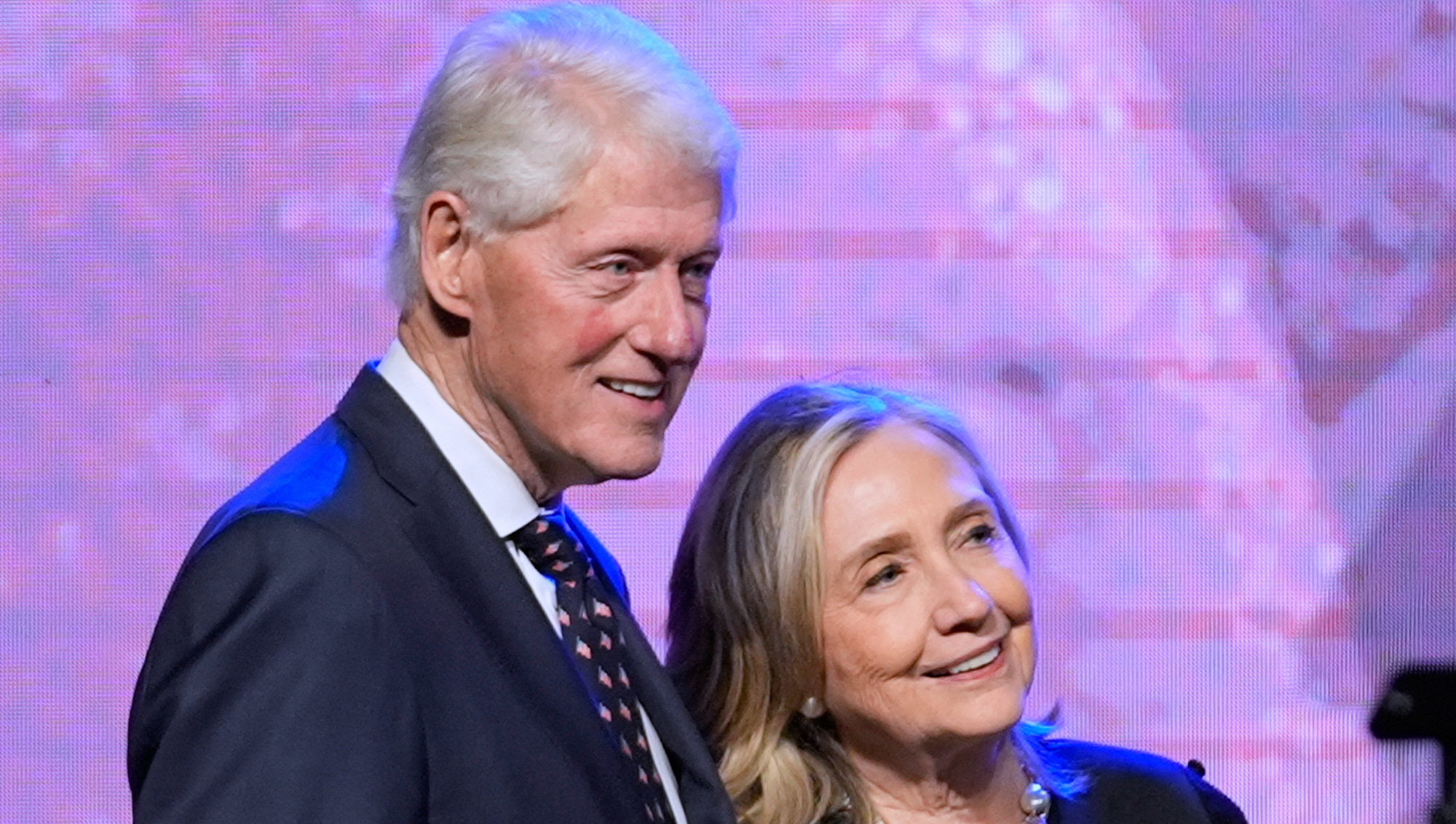 Clintons finalise agreement to testify in Epstein probe