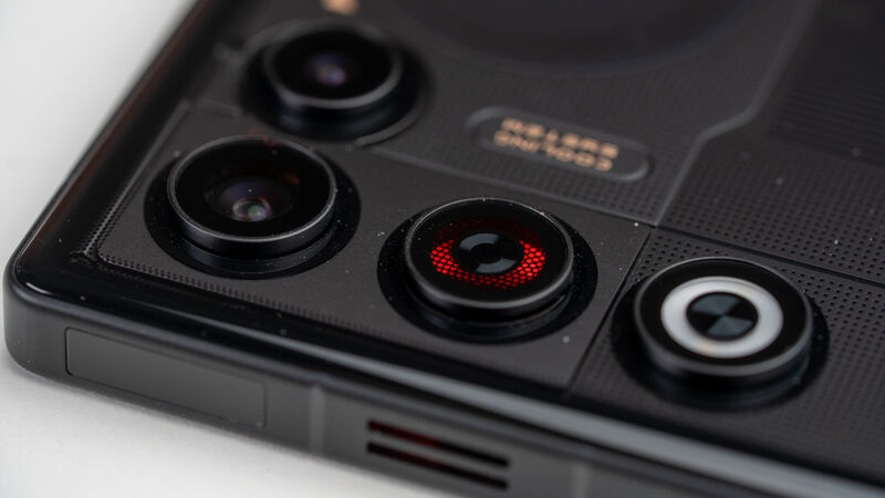 Magnetic shoulder triggers transform shooters and racing titles into a near-console experience on mobile. Picture: Noel Campion.