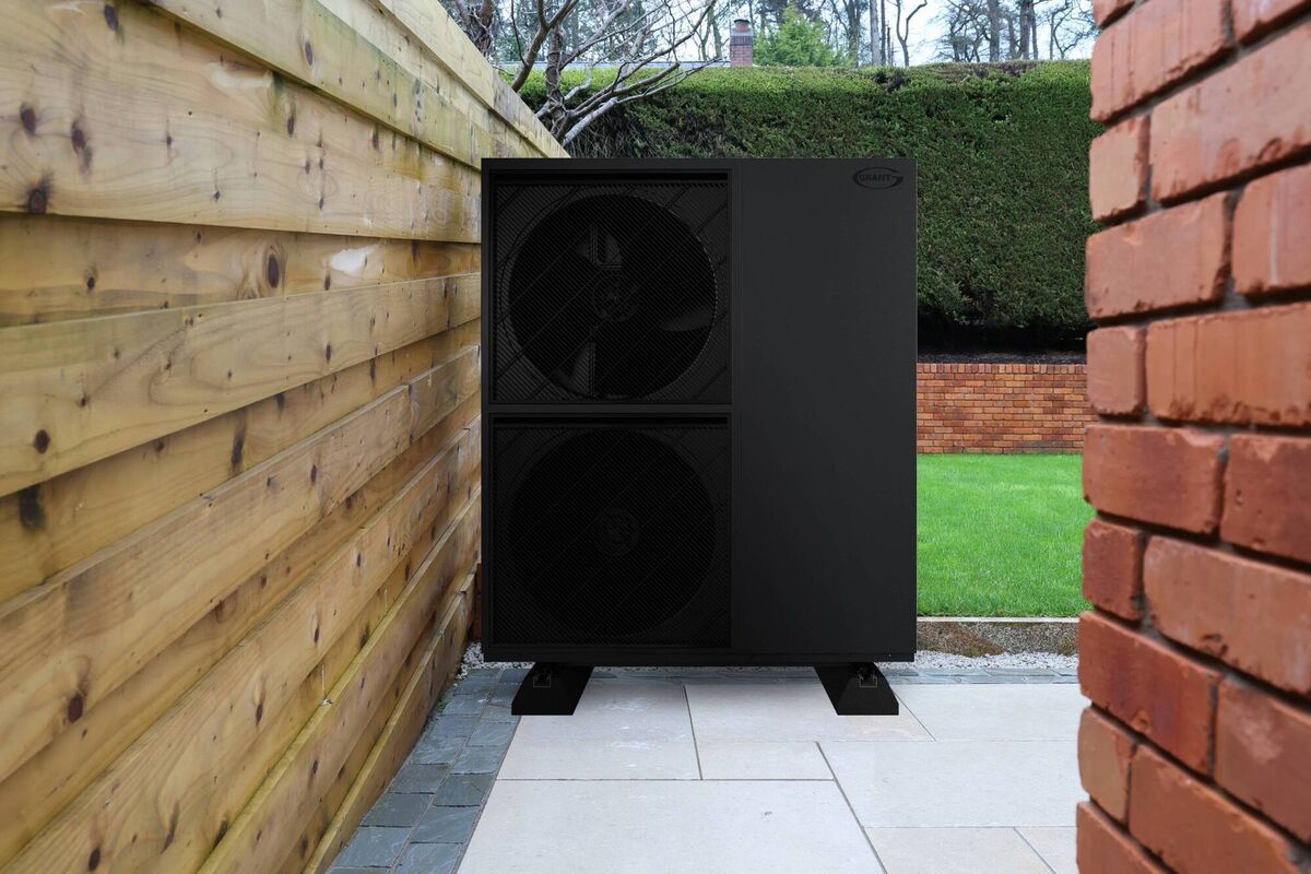 Grant Aerona R290 12KW air source heat pump. 