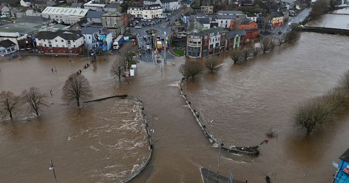 A status orange rainfall warning will kick in for Waterford, Dublin, Wicklow, and Louth on Thursday and stretch into Friday
