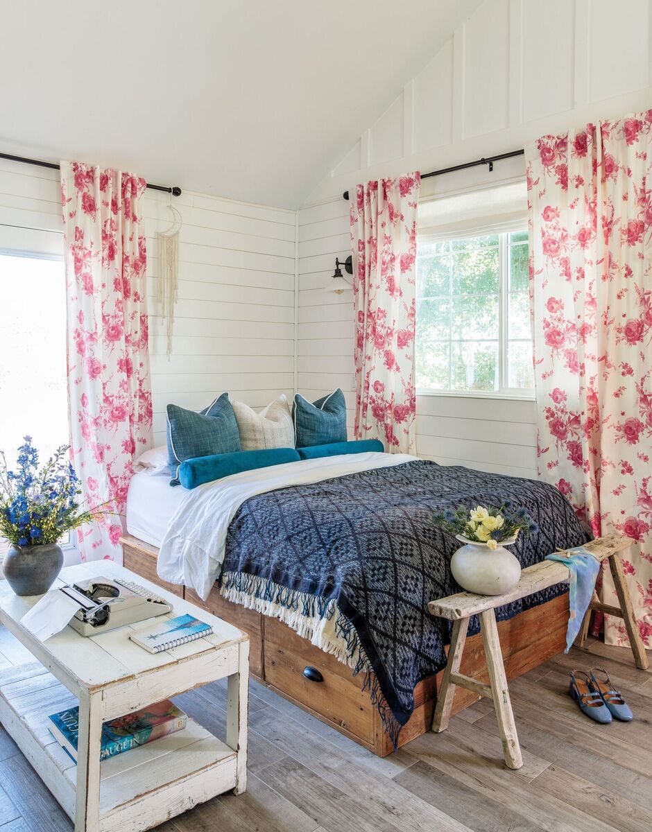 Blue is used as an accent colour to add variety and visual interest to this guest house bedroom from At Home with Blue. Blue is used as an accent colour to add variety and visual interest to this guest house bedroom from At Home with Blue.