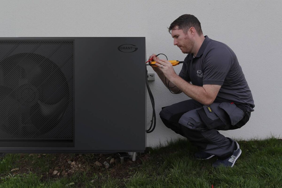 Commissioning the Grant Aerona R290 4kW air source heat pump.