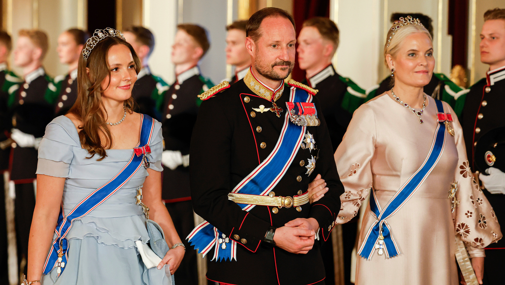 Norway’s crown princess apologises over Epstein contacts