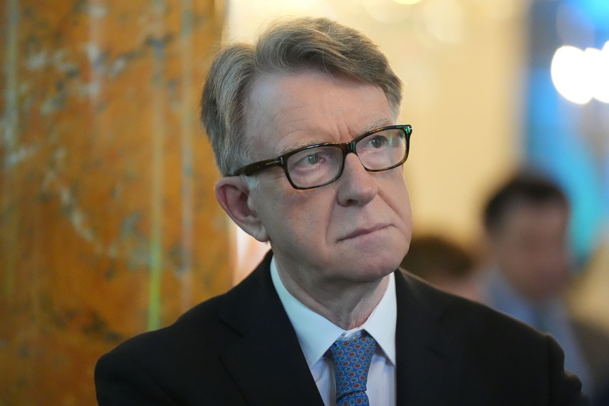 Pressure mounts on Starmer to dismiss top adviser over Mandelson scandal