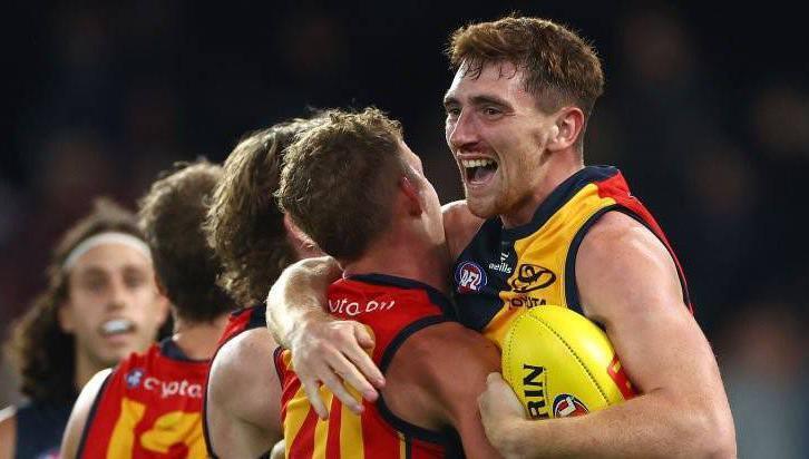AFL: Mark Keane set for lengthy injury layoff after suffering serious ankle injury