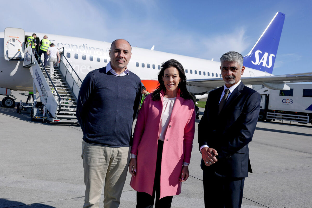 Ambassador of Egypt, Mohamed Sarwat Selim; health minister Jennifer Carroll MacNeill, and deputy head of mission, Embassy of the State of Palestine, Mr Baker MB Hijazi at the second medical evacuation of sick children from Gaza for treatment in Ireland last May. Picture: Maxwell’s
