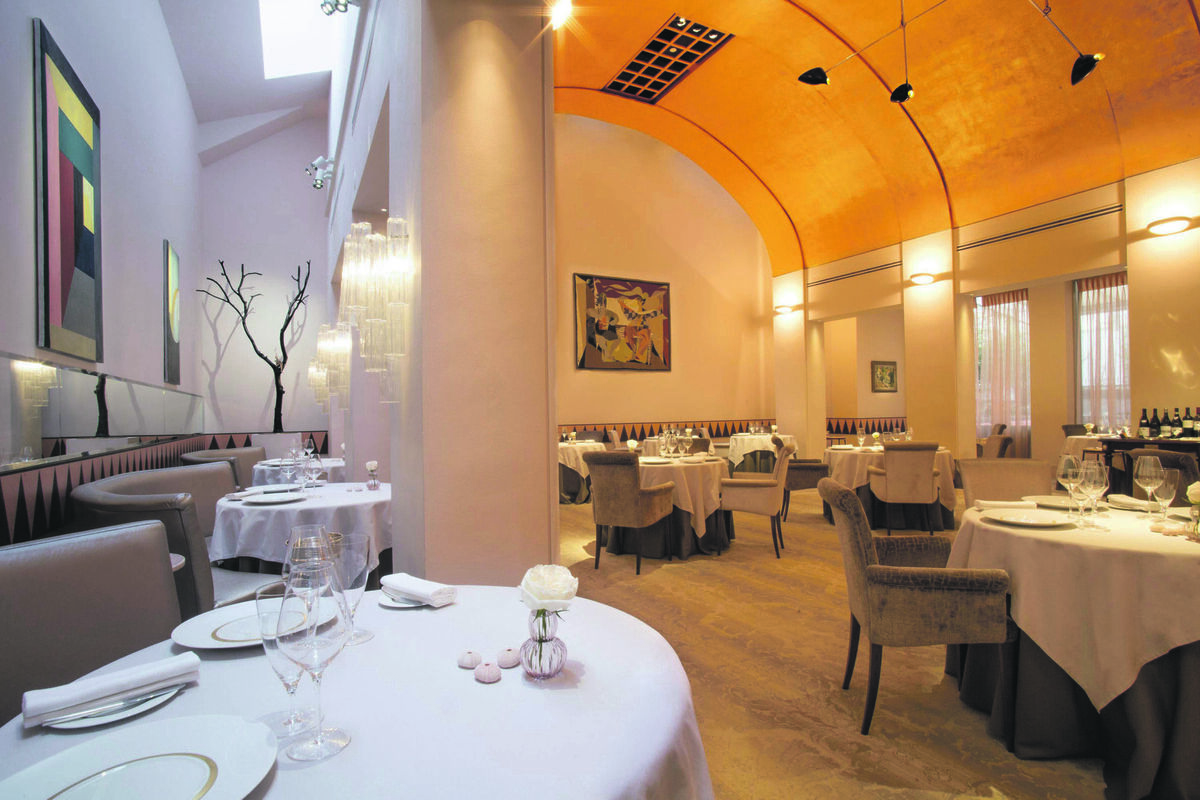 Restaurant Patrick Guilbaud opened in 1981