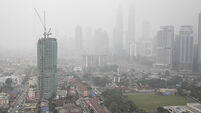 Malaysia to begin cloud-seeding as schools shut due to haze