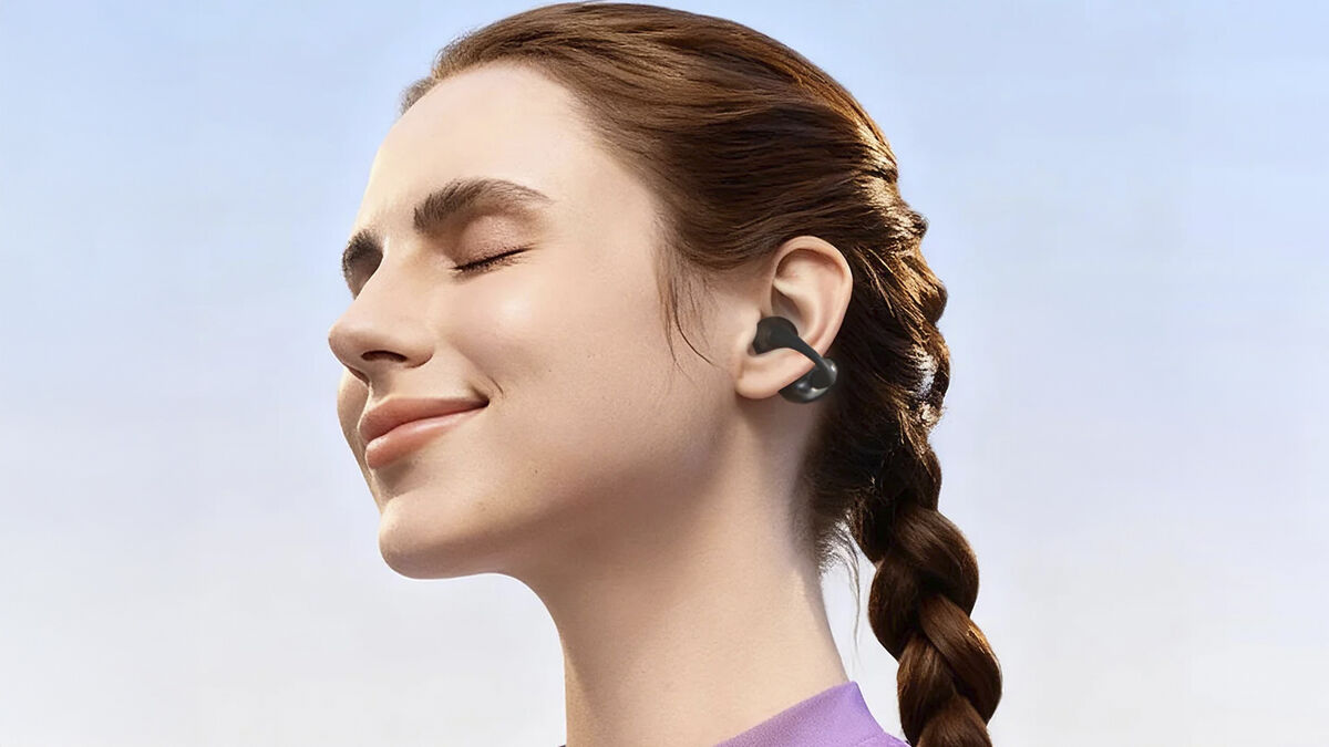 The Nank Clip Super use a clip-on open-ear design that avoids ear canal pressure. Picture: Naenka.