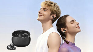 <p>Each earbud weighs just a few grams, making them ideal for walks, workouts or wearing around the house without fatigue. Picture: Naenka.</p>