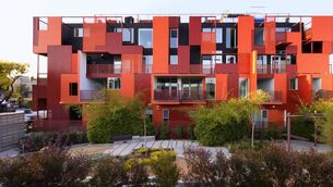 <p>No.1140 Formosa Avenue, Los Angeles, designed by Lorcan O'Herlihy Architects. Photo: Lawrence Anderson</p>