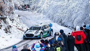 <p>Jon Armstrong/Shane Byrne (IRL) ready for Rally Swedem. Pic: Jaanus Ree/Red Bull Content Pool.</p>