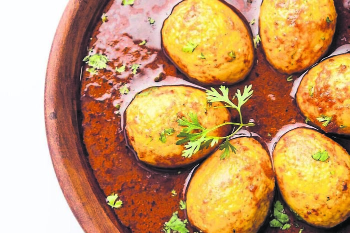 Egg Curry with Coconut Sambal and Flatbread