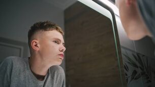 <p>'Looksmaxxing' is a trend telling boys they must optimise their appearance to become the most attractive, masculine version of themselves.</p>