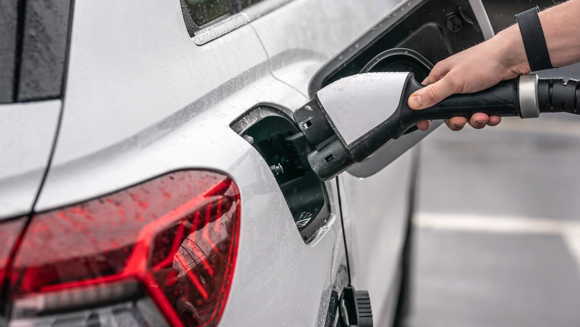 CSO records 61% rise in new electric cars licensed in January