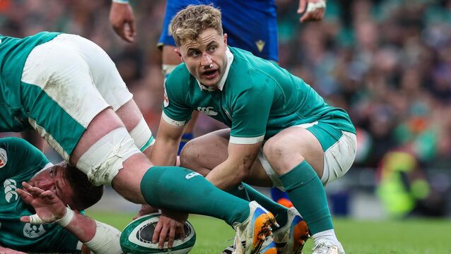 <p>Ireland's Craig Casey looks to get a pass away. Pic: INPHO/Billy Stickland</p>