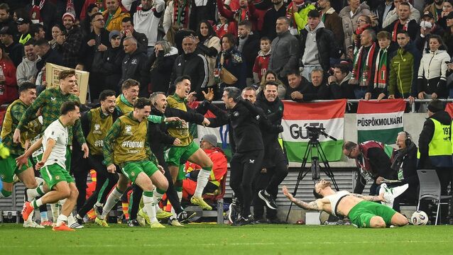 <p>Ireland’s Troy Parrott celebrates scoring the winning goal with teammates. Pic: ©INPHO/Anthony Stanley.</p>