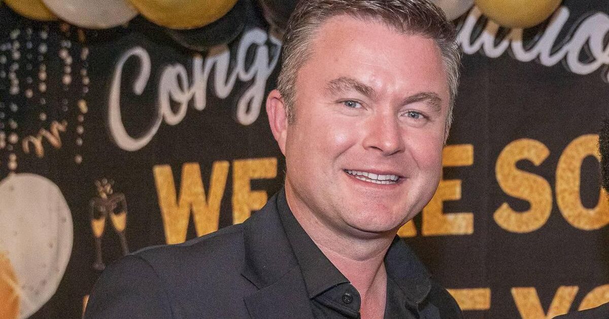 Country music singer Michael English reveals he had a heart attack last week