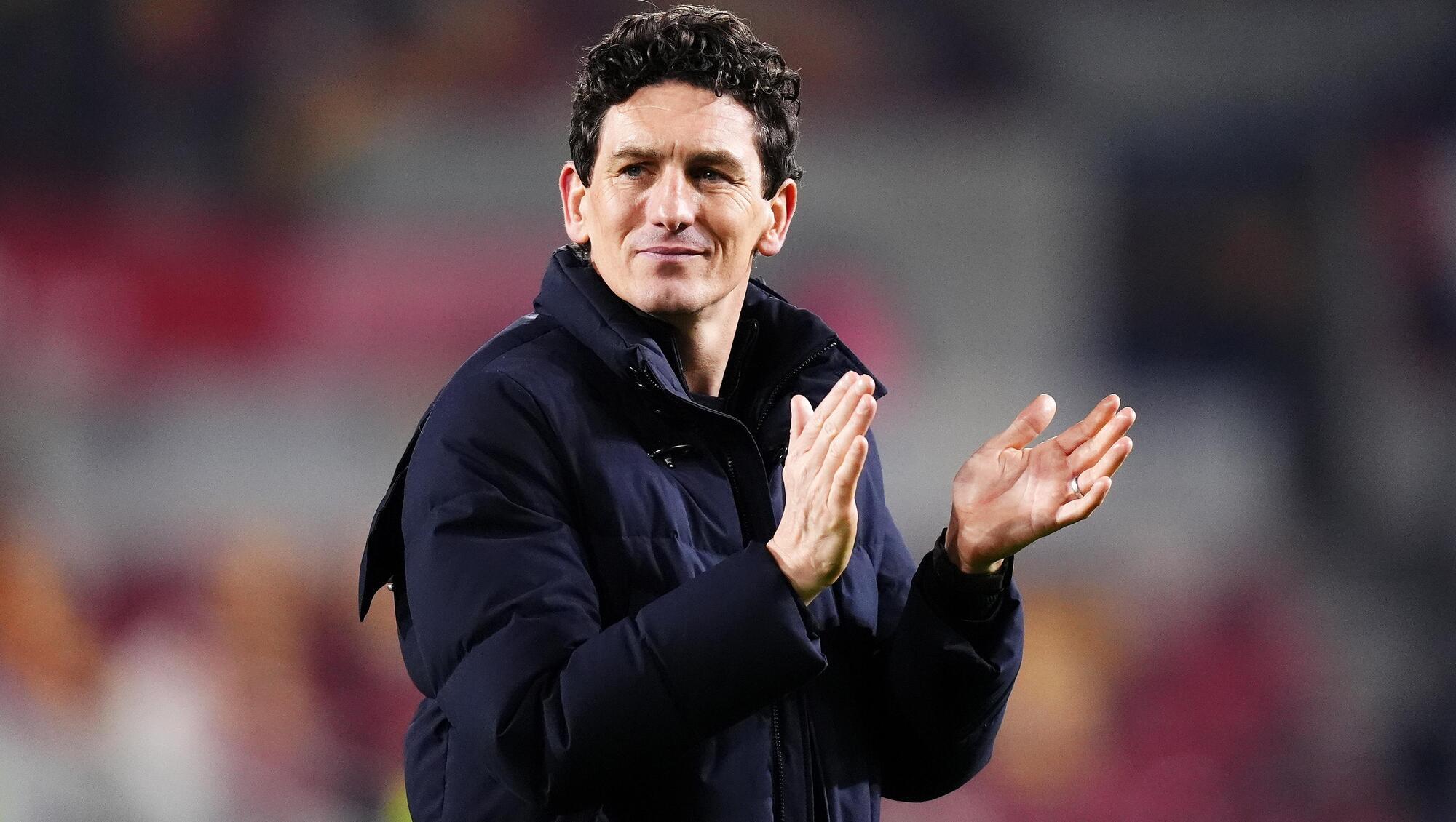 Brentford boss Keith Andrews visits Macclesfield dressing room after FA Cup win