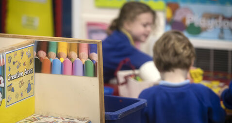 48677679 School stock