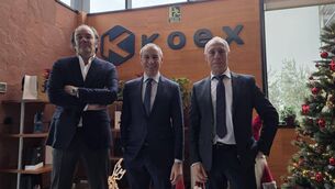 <p>Koex commercial director Luis Astorqui, Zeus owner and founder Brian O'Sullivan, and Koex managing director Sebastian Perez.</p>