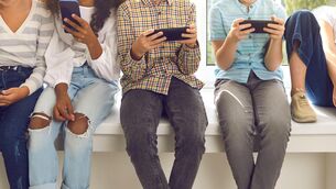 <p>Experts from the Universities of Limerick and Galway said there was very little evidence social media leads to a decline in wellbeing for young people.</p>