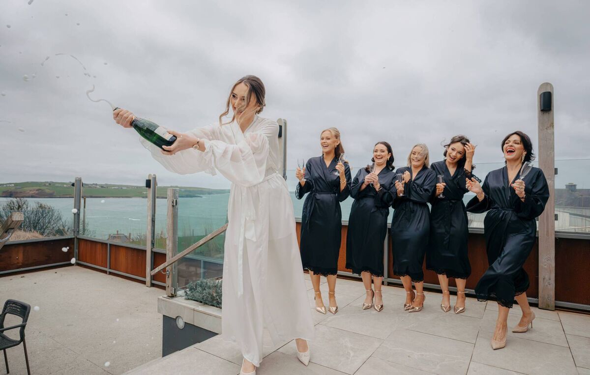 Judy Collins with Tara Nolan, Caitriona Kelly, Casey Smith and Hannah Dineen. Pictures: Dylan Clifford 