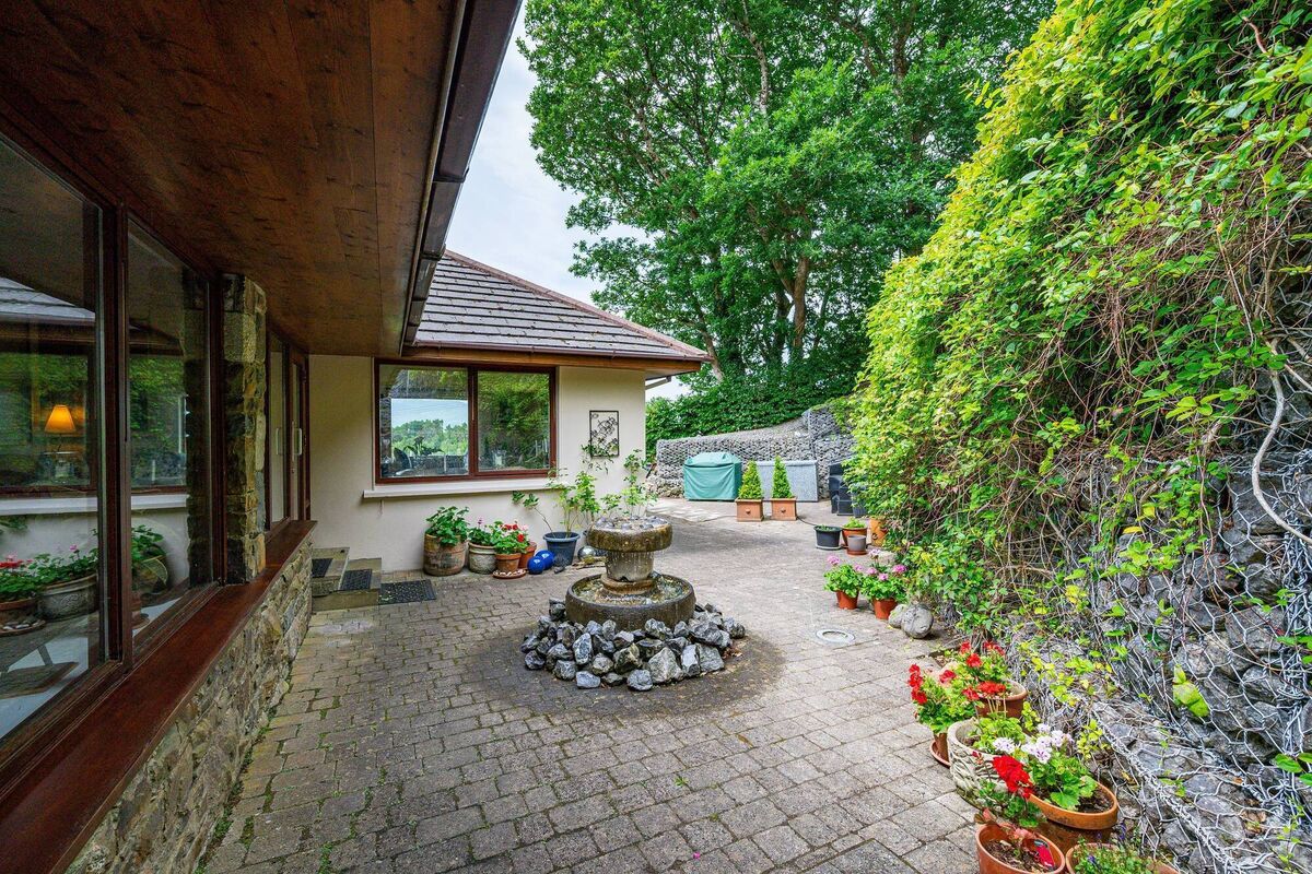 Roof overhang Roof overhang