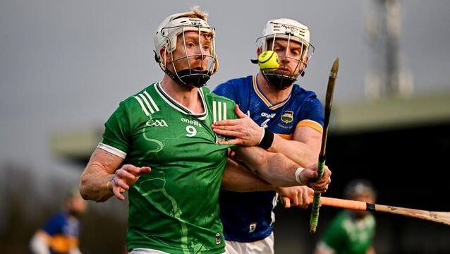 <p>EYES ON THE BALL: Cian Lynch in action against Michael Breen. Pic: Seb Daly/Sportsfile.</p>