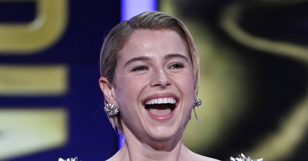 Jessie Buckley wins Bafta for best actress for Hamnet performance