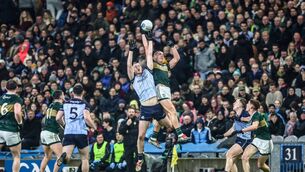 <p>UP FOR GRABS: Dublin's Peadar Ó Cofaigh Byrne and Joe O'Connor of Kerry compete for the kickout at Croke Park on Saturday. Pic: Nick Elliott, Inpho</p>