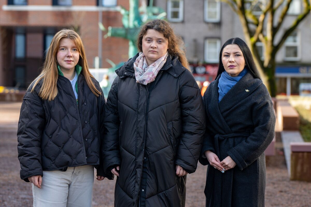 Liz Dunphy spoke with Alona Dekhtiarenko, Nadia Dobrianska, and Olesia Zhytkova, all of whom found refuge in Cork City after fleeing Russia's invasion of Ukraine. Picture: Chani Anderson