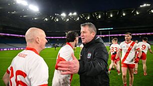 <p>An Ghaeltacht selector Dara Ó Cinnéide celebrates with players. Pic: Piaras Ó Mídheach/Sportsfile.</p>