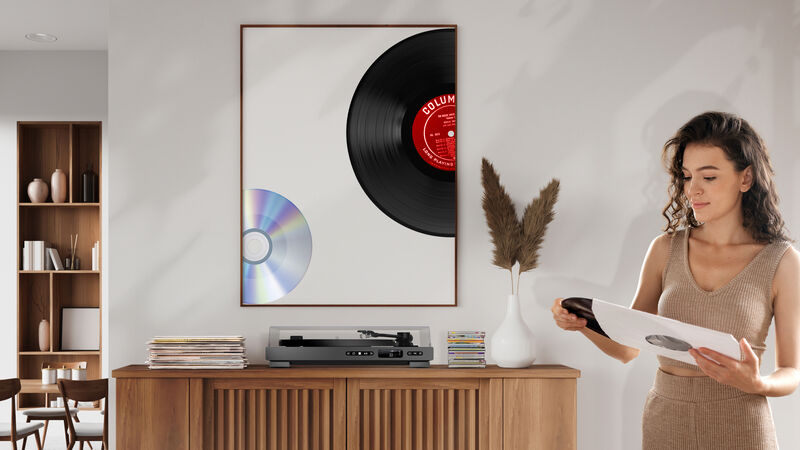 The fully automatic tonearm lowers and returns on its own, making vinyl listening effortless. Picture: Mixx. The fully automatic tonearm lowers and returns on its own, making vinyl listening effortless. Picture: Mixx.