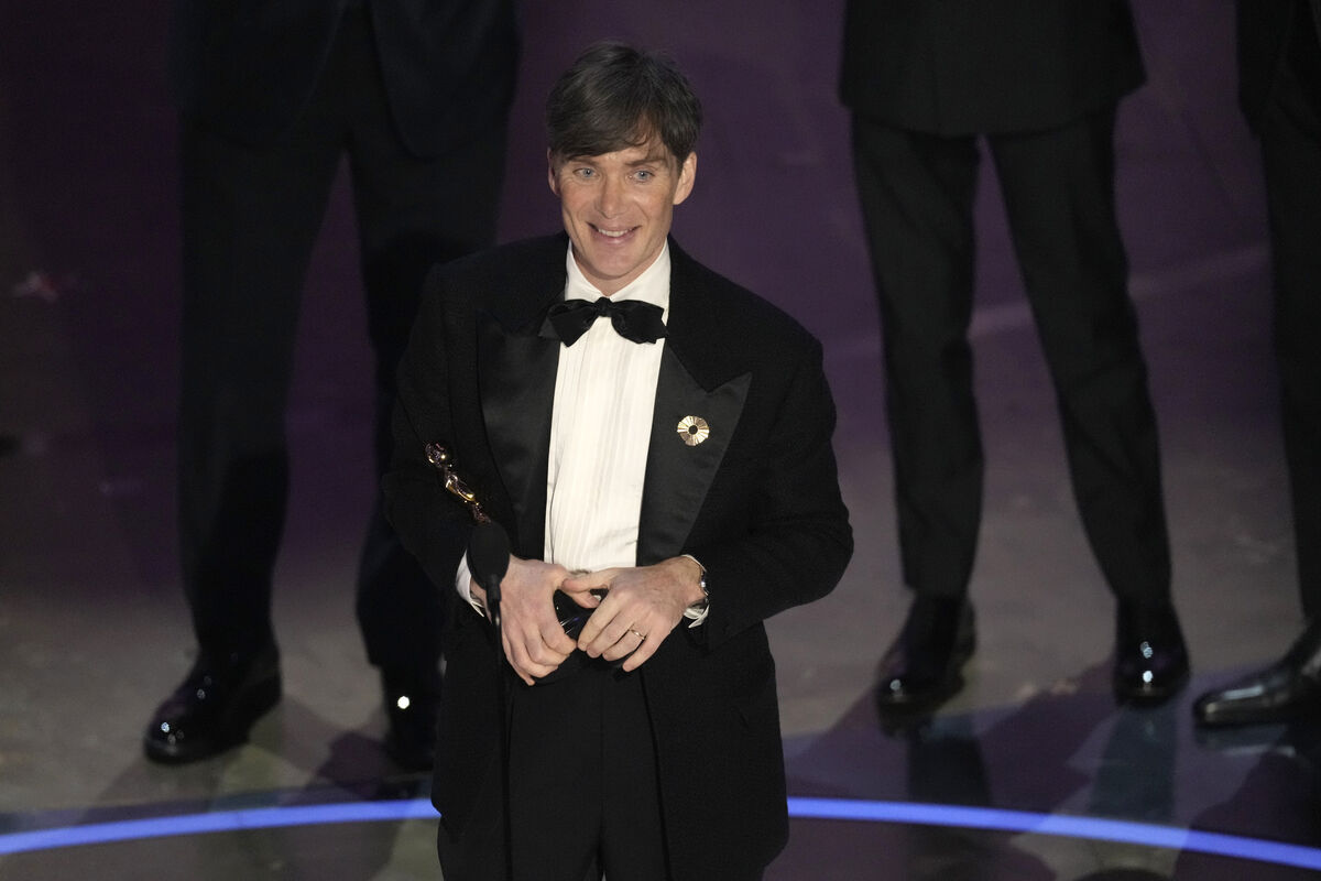 Cillian Murphy accepts his award for Oppenheimer. Picture: Chris Pizzello Cillian Murphy accepts his award for Oppenheimer. Picture: Chris Pizzello