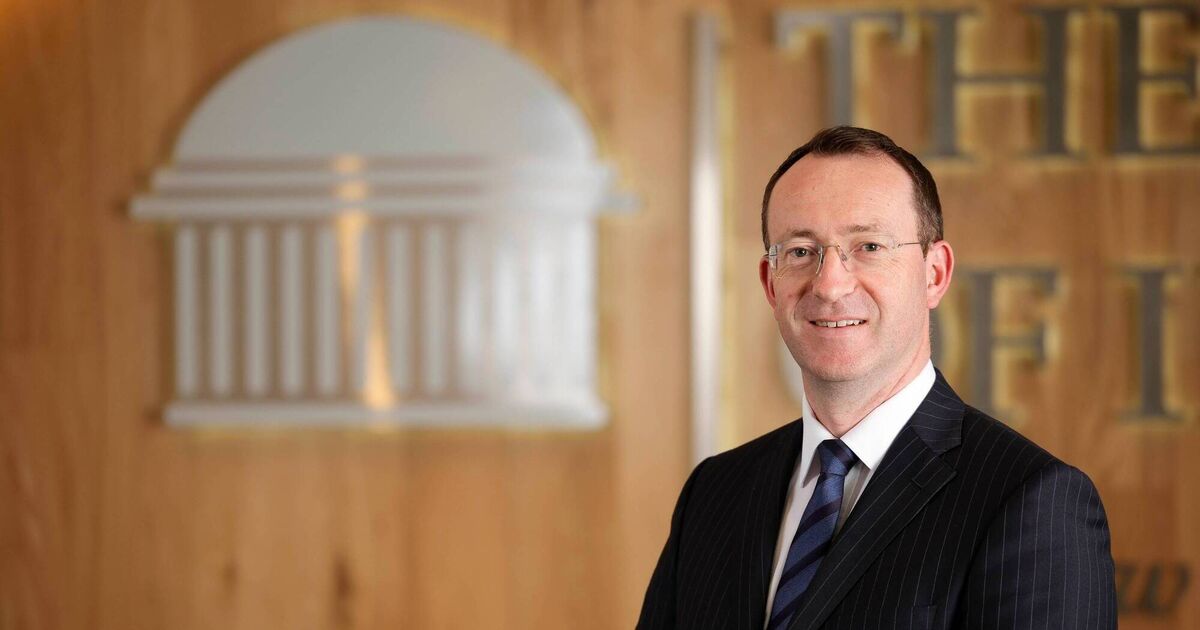 Government's plan to cap judicial review fees 'an attack on lawyers'