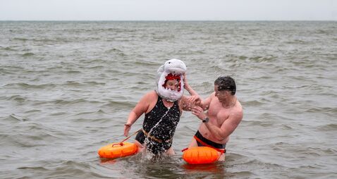 Watch: 'Freezebury', raising over €4,000 by swimming every cold February day