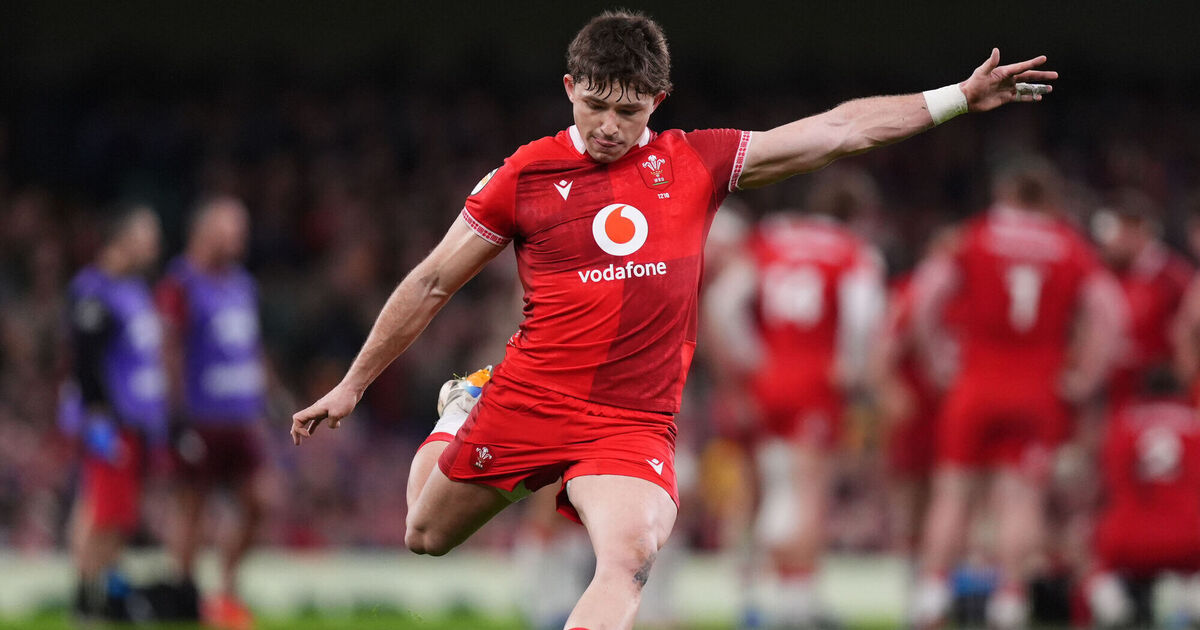 Wales face out-half switch for for Ireland Six Nations clash