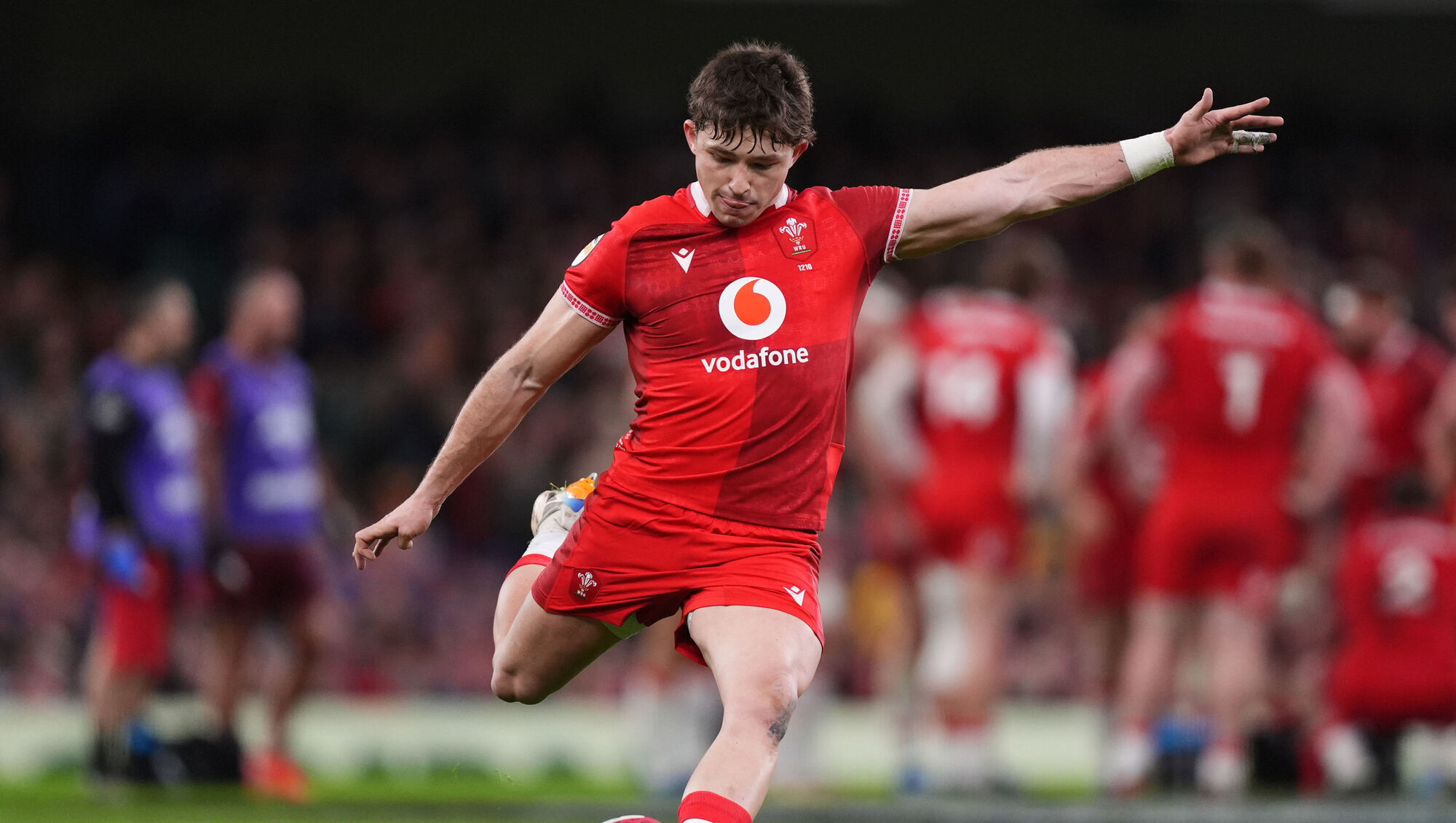 Wales face out-half switch for for Ireland Six Nations clash