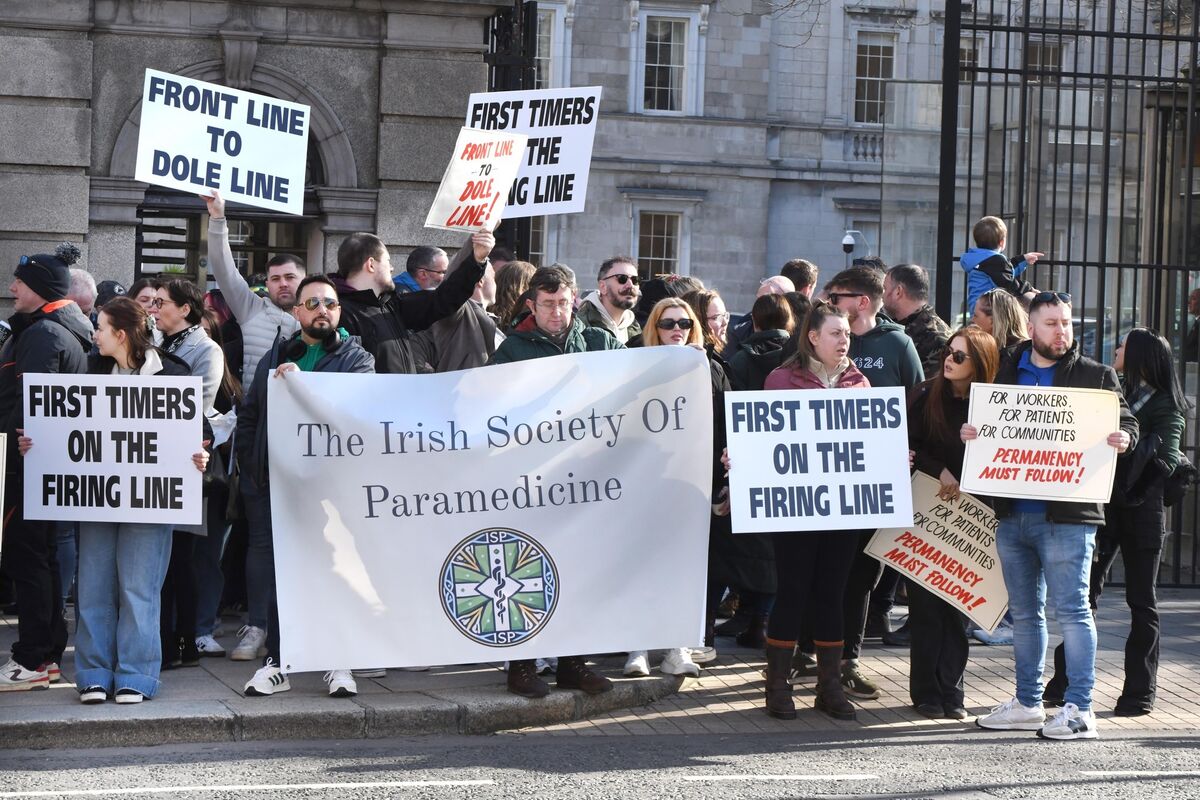 Over 120 emergency workers came from across the country to protest at the Dáil on Tuesday. Picture: Moya Nolan Over 120 emergency workers came from across the country to protest at the Dáil on Tuesday. Picture: Moya Nolan